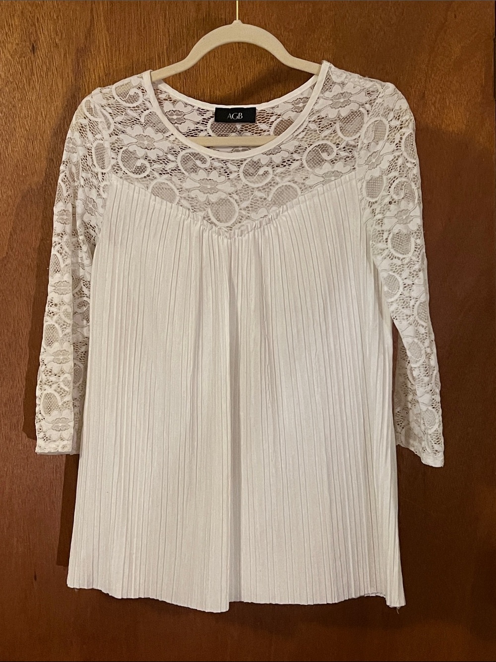 AGB White Lace and Pleated BOHO Tunic Top size M/L